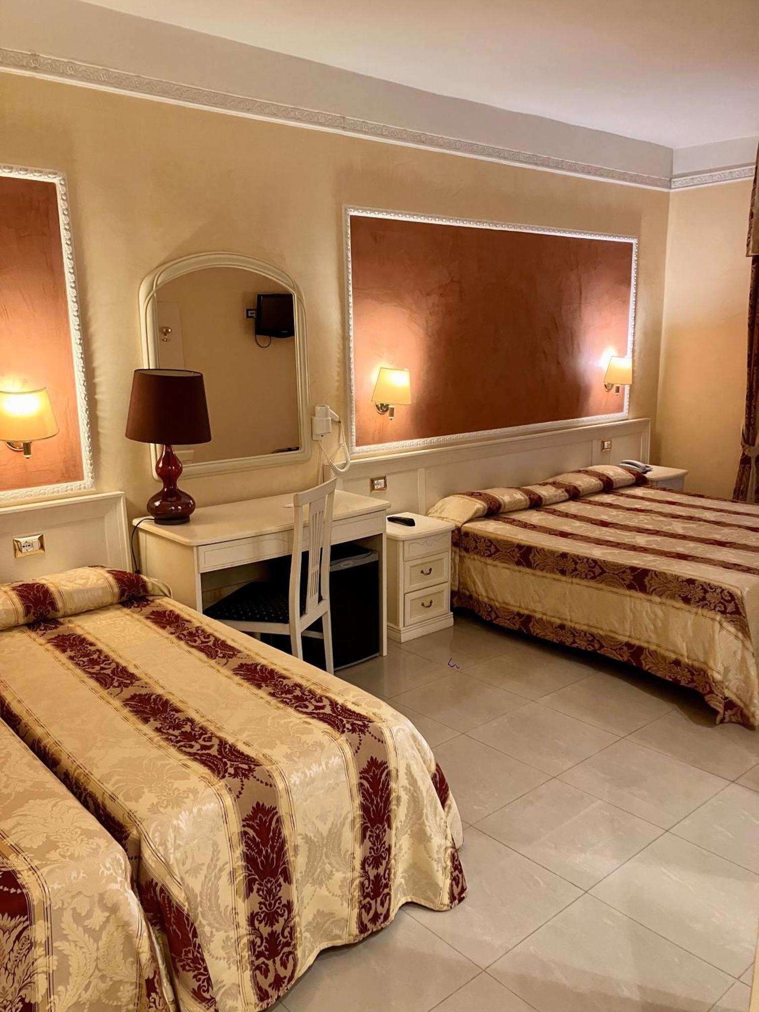 Hotel Erdarelli โรม ภายนอก รูปภาพ