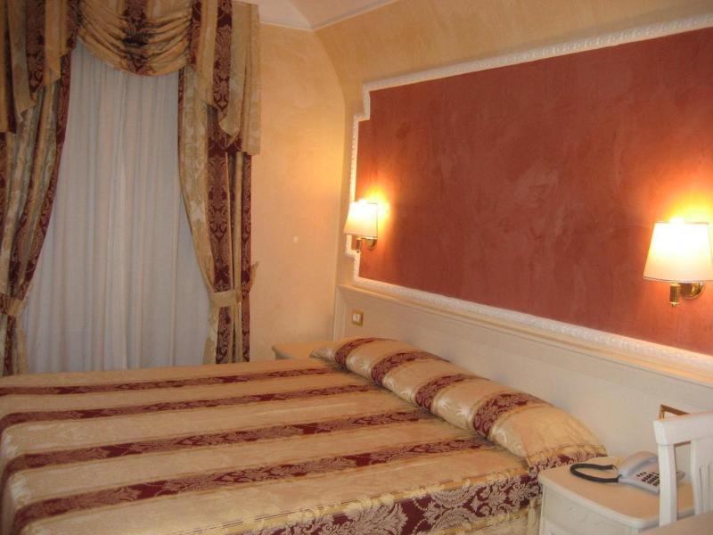 Hotel Erdarelli โรม ภายนอก รูปภาพ